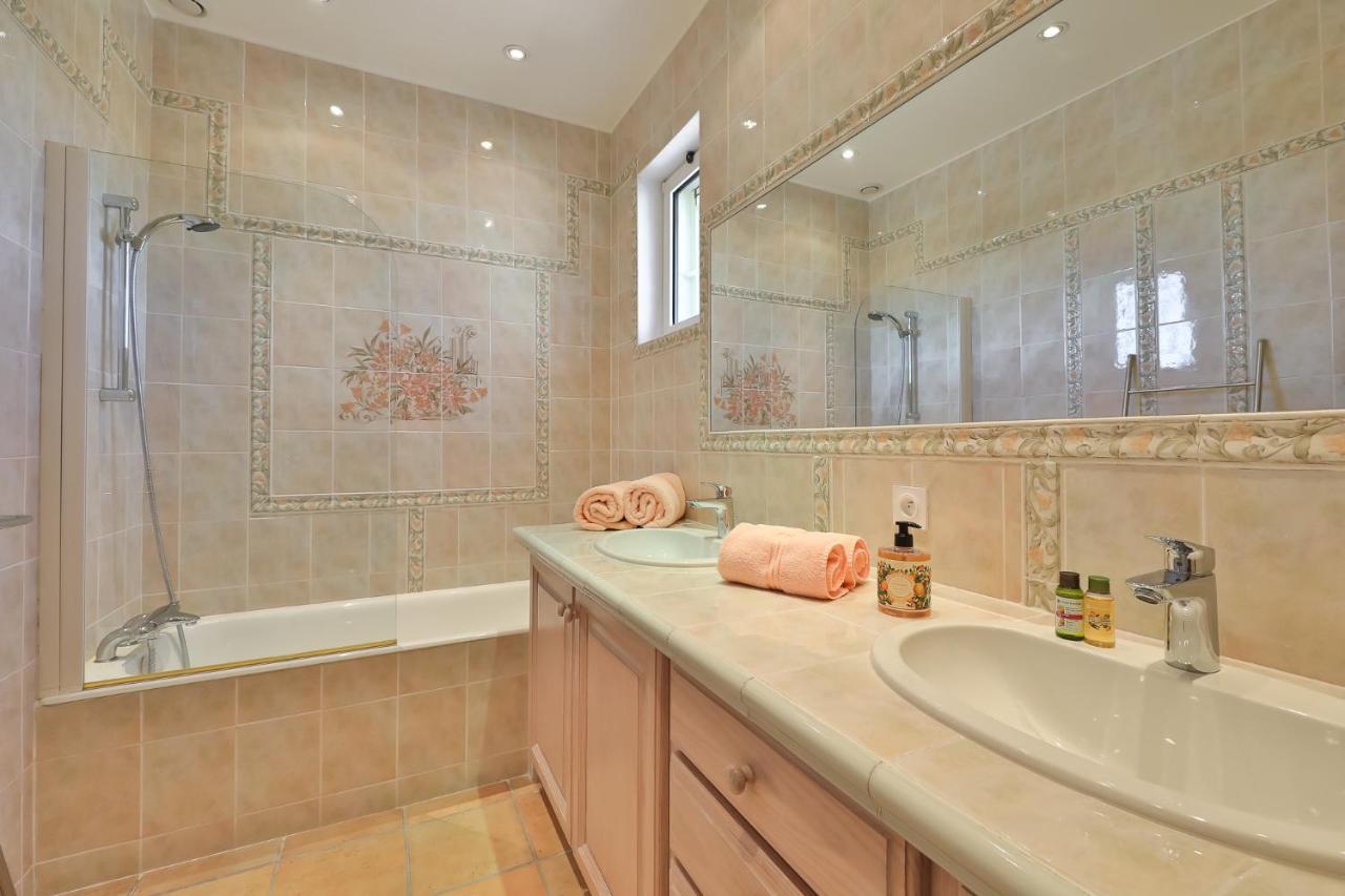 Quintessence Provence Bed & Breakfast Goult Bagian luar foto